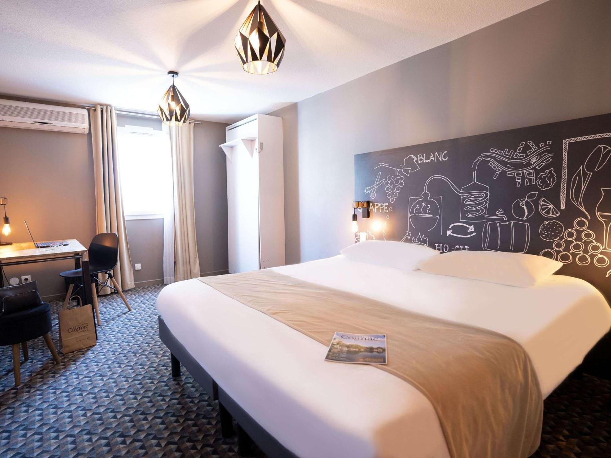 ไอบิส สไตล์ โกญัค Hotel Chateaubernard ภายนอก รูปภาพ